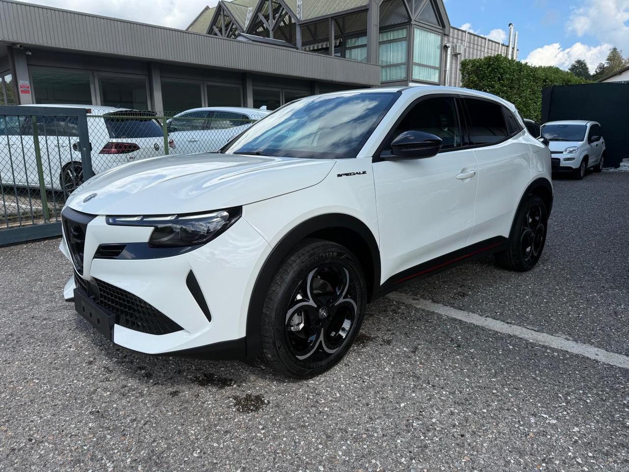Alfa Romeo Junior 1.2 ibrida Speciale 145cv edct6