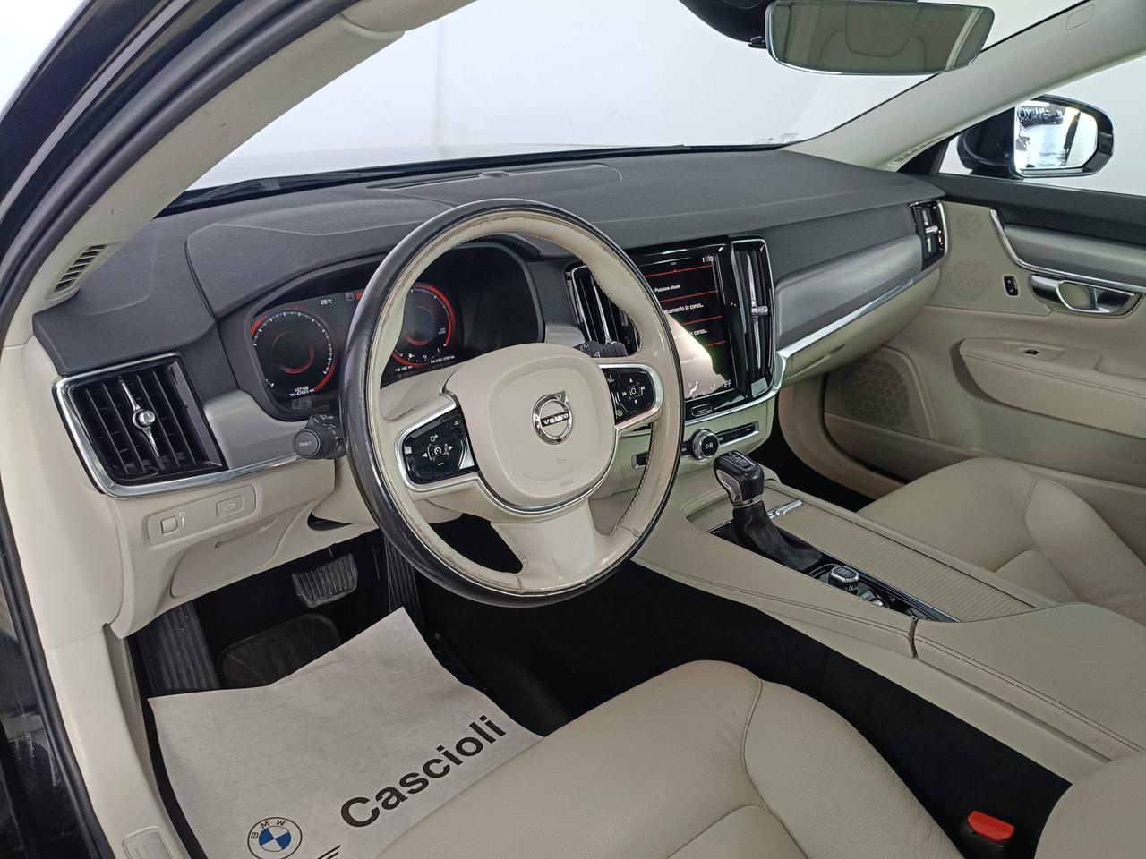 VOLVO V90 2.0 D4 Momentum Business Pro awd geartronic