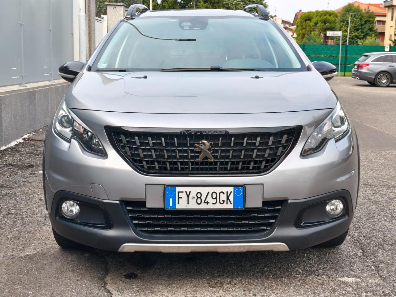 Peugeot 2008 1.2 PureTech 130cv GT Line - DISTRIBUZIONE NUOVA -