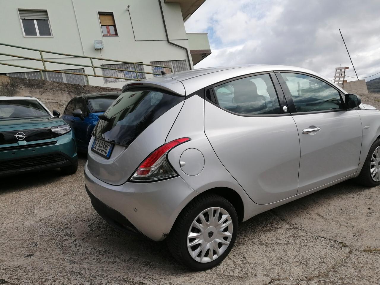 Lancia Ypsilon 1.2 69 CV 5 P GPL Ecochic