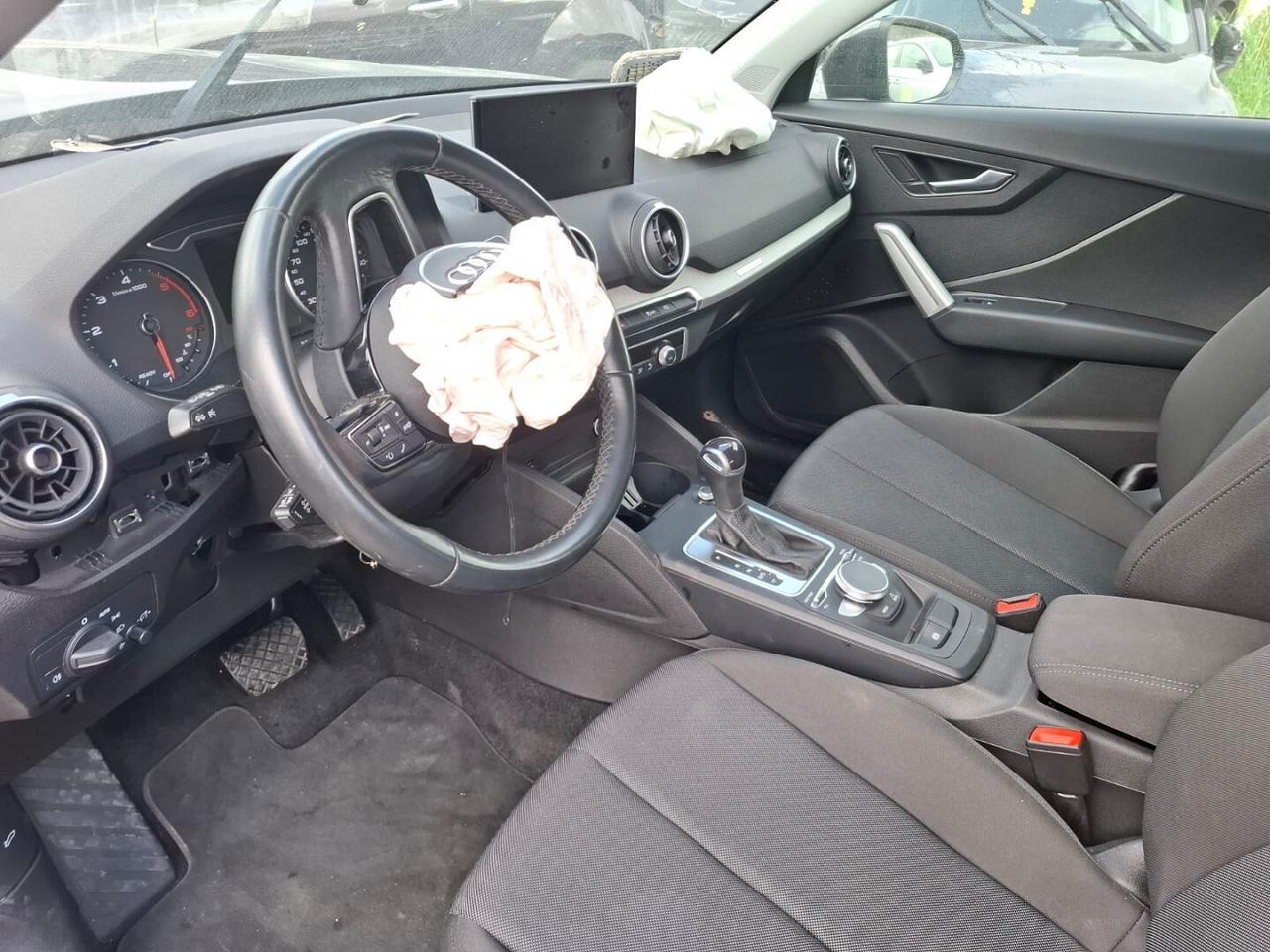 AUDI Q2 35 TDI QUATTRO STRONIC IDENTITY SINISTRATA