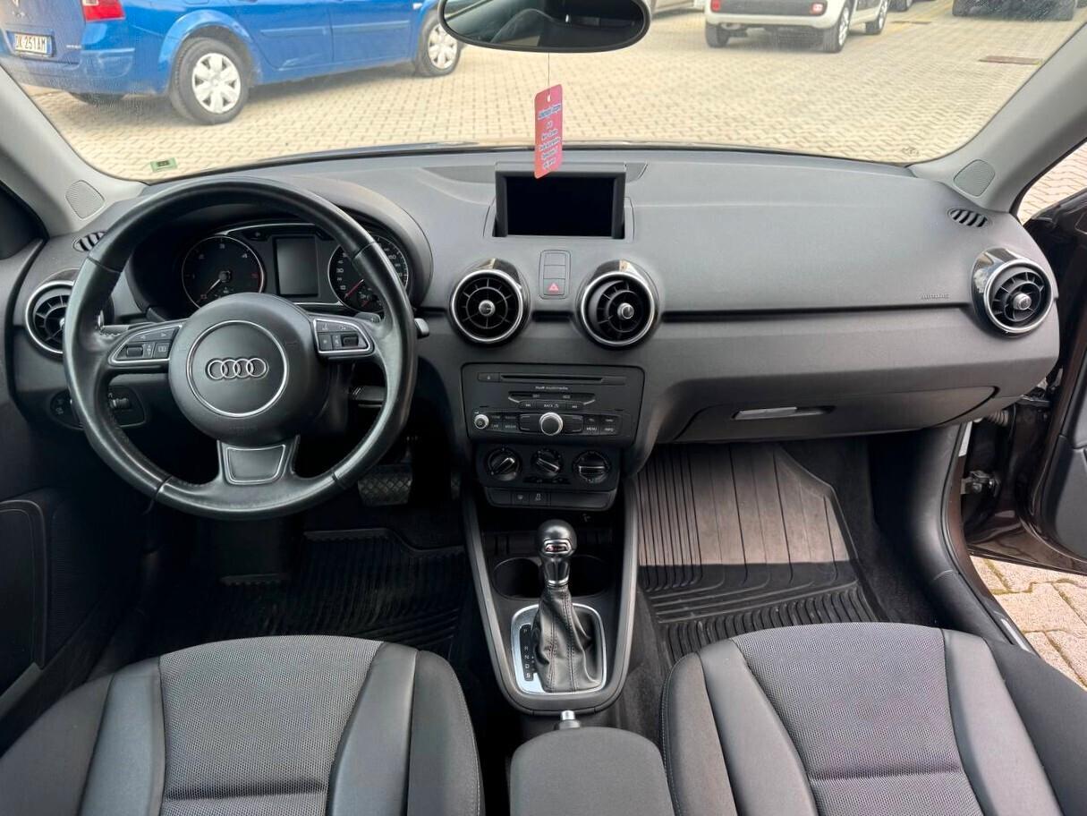 Audi A1 1.6 TDI S tronic line edition plus