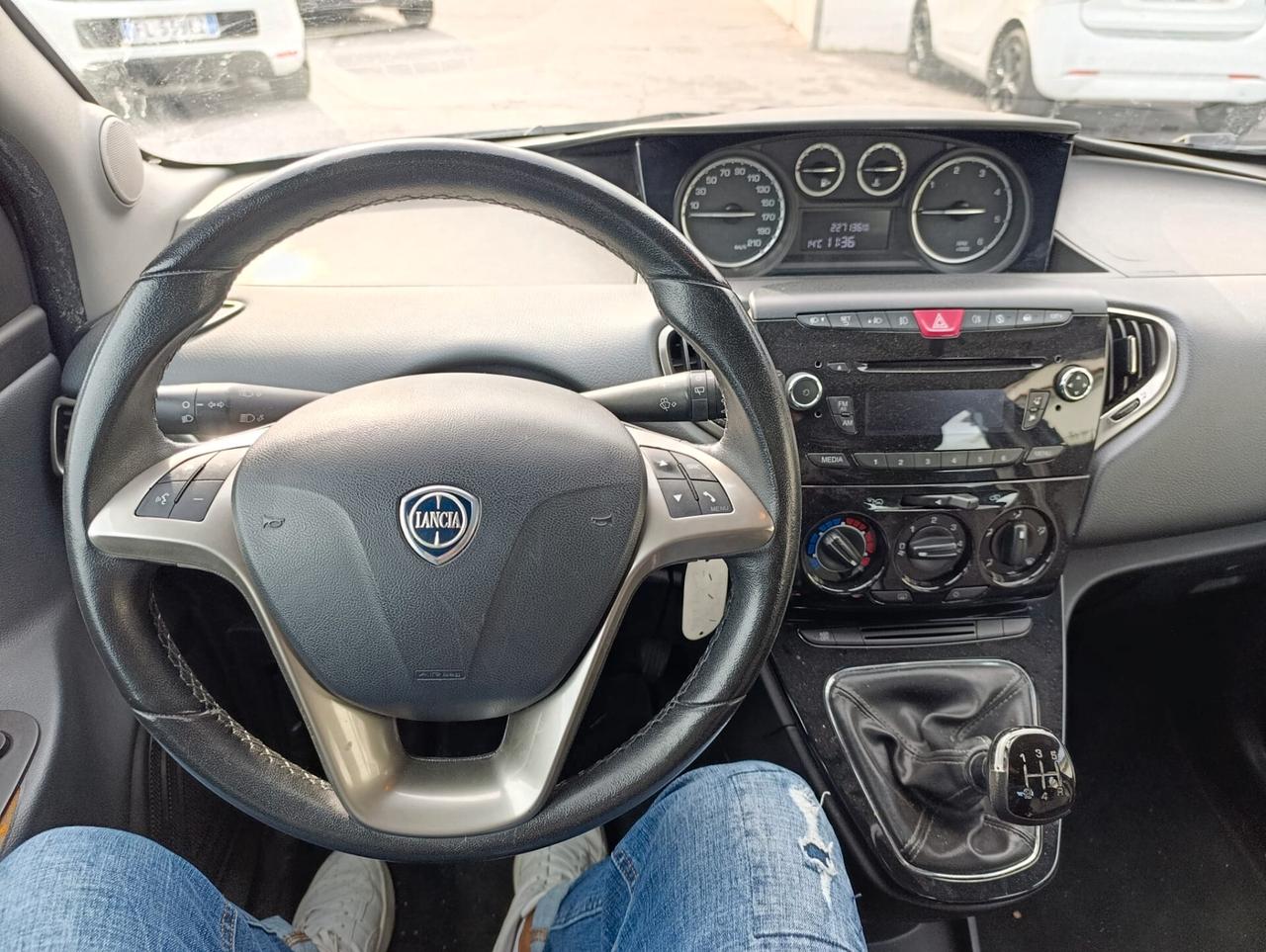 Lancia Ypsilon 1.3 MJT 16V 95 CV 5 porte S&S Gold