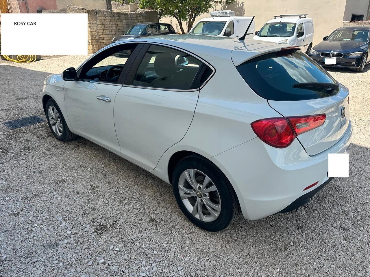 Alfa Romeo Giulietta 1.6 JTDm-2 105 CV Distinctive-2011