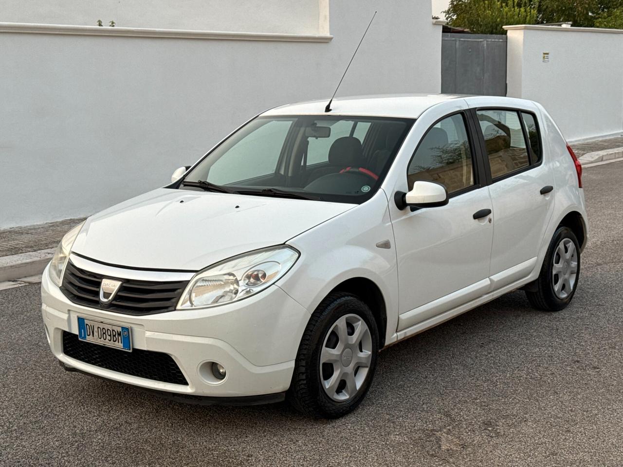 Dacia Sandero 1.4 75CV GPL Lauréate - 2009