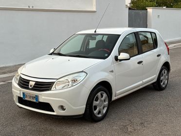 Dacia Sandero 1.4 75CV GPL Lauréate - 2009