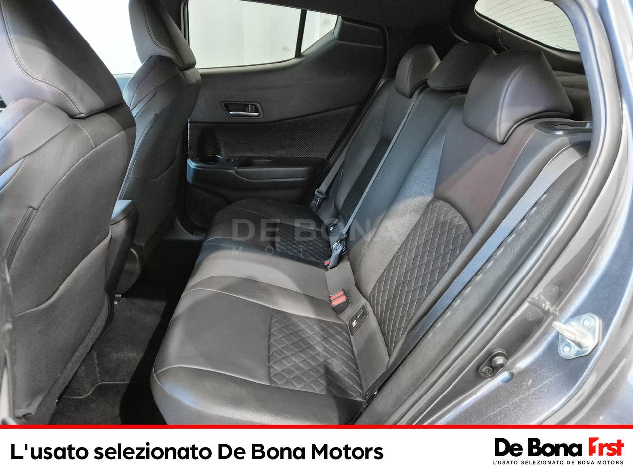 Toyota C-HR 1.8h style 2wd e-cvt my18