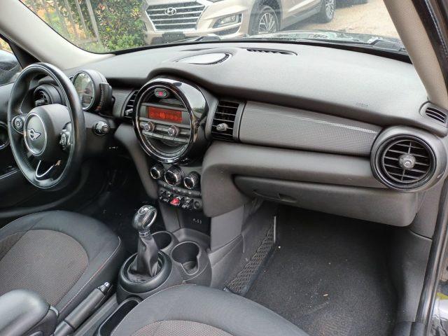MINI Cooper D 1500 5 PORTE 116CV AUTOM. PDC "16 CLIMAUTO ITALIA
