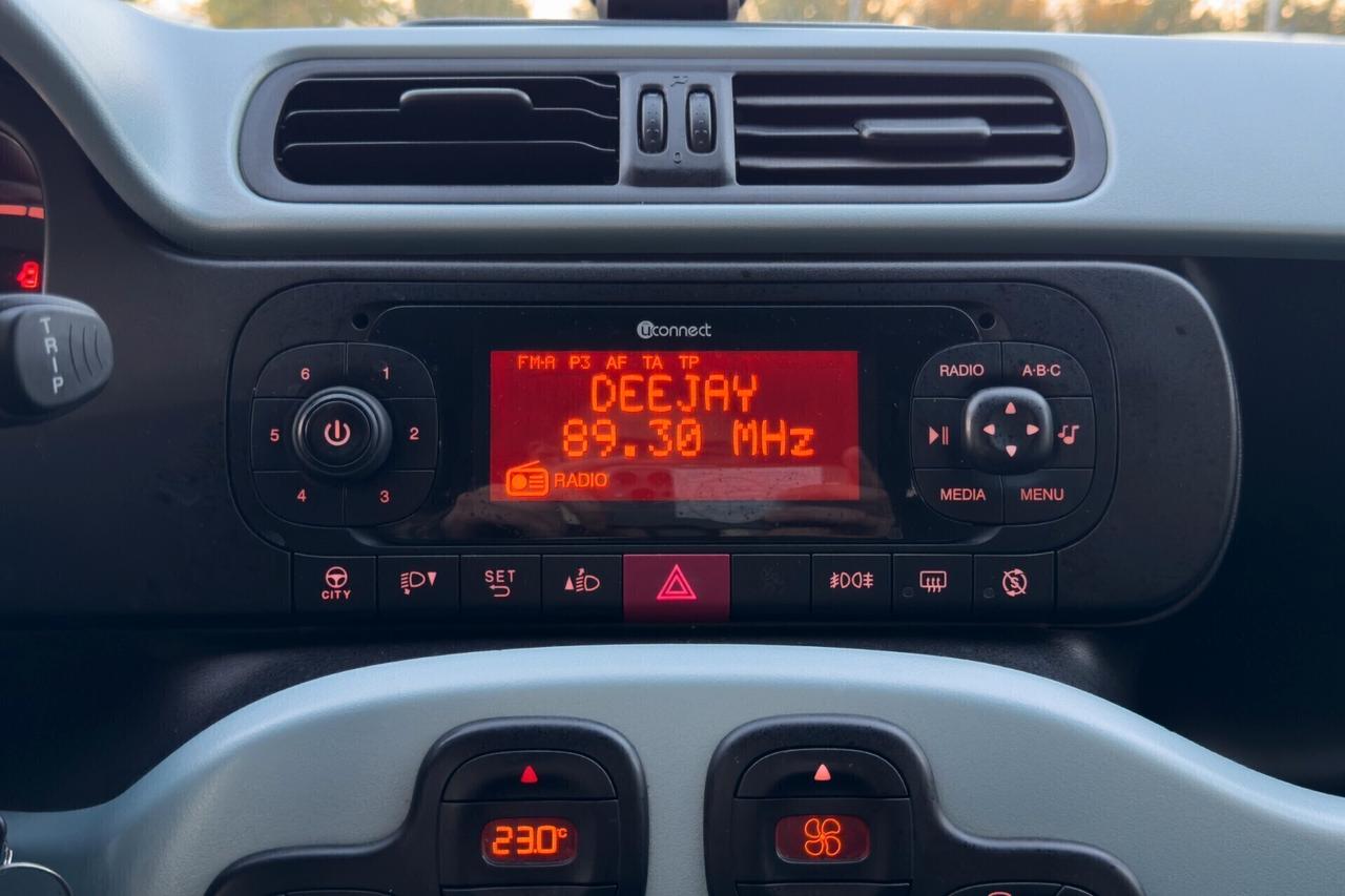 Fiat Panda CROSS BENZINA Hybrid 70 cv