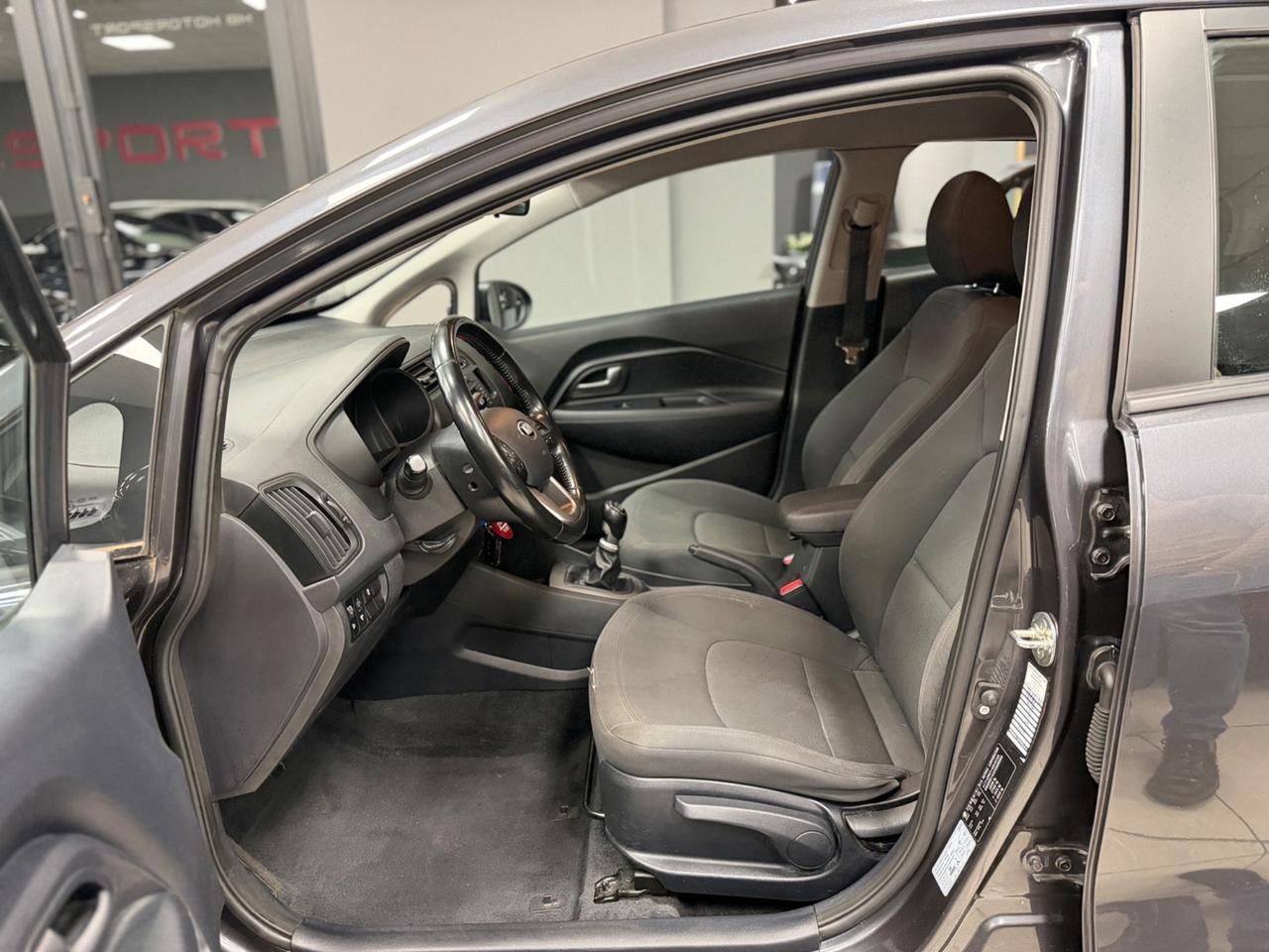 Kia Rio 1.1 CRDi 5p. Cool