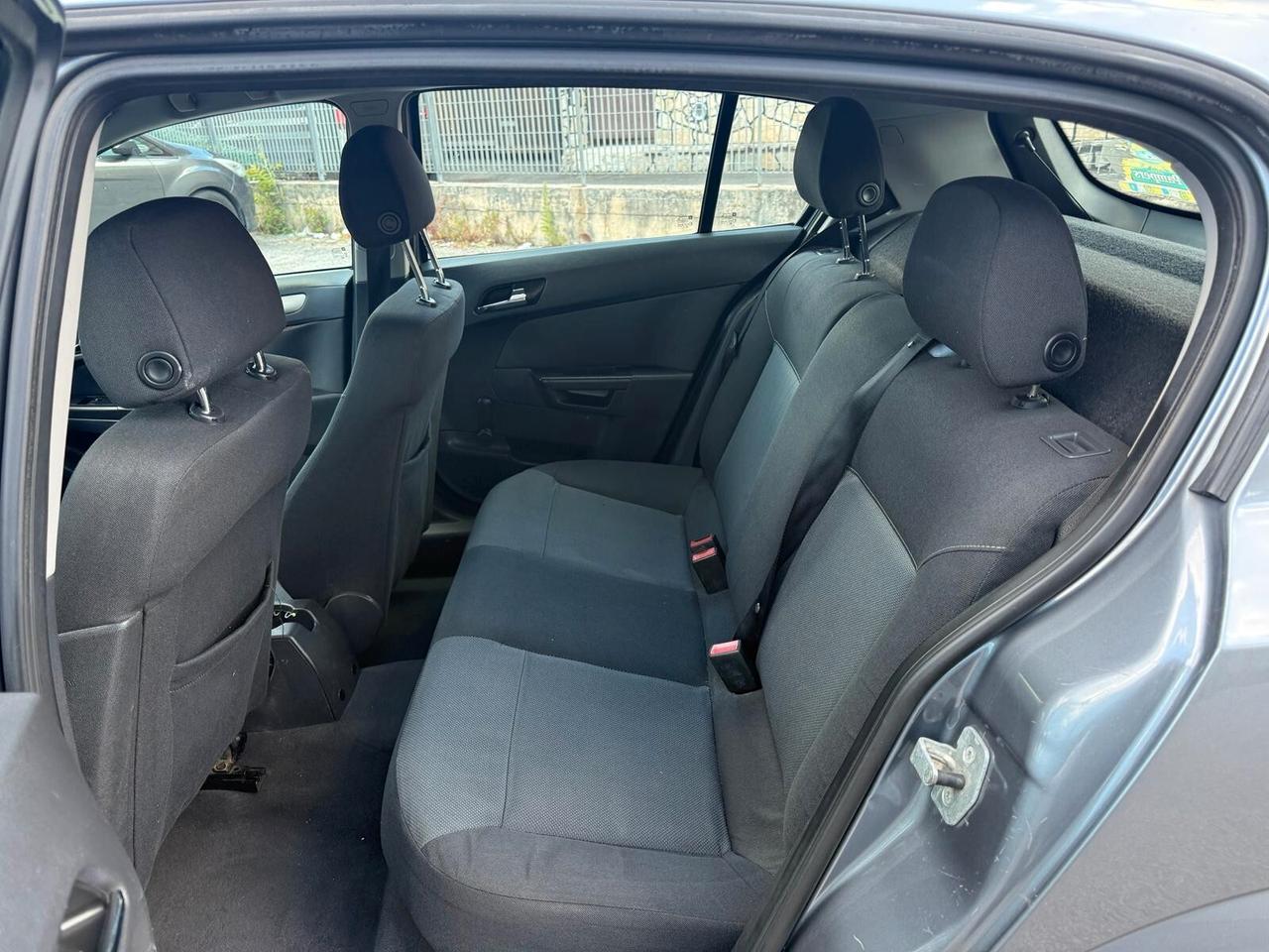Opel Astra 1.3 CDTI 5 porte Enjoy