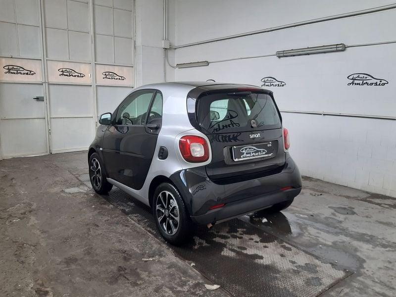 smart fortwo fortwo 70 1.0 Passion 120,00 AL MESE