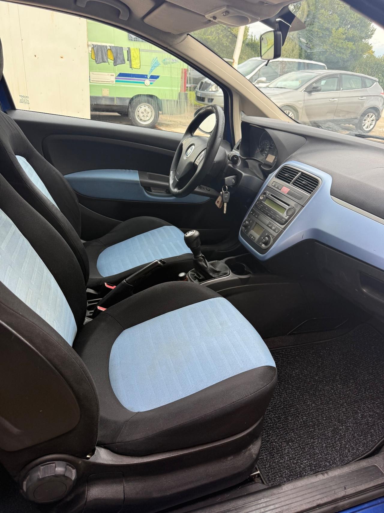 Fiat Grande Punto Diesel 1.3 MJT 75cv NEOPATENTATI