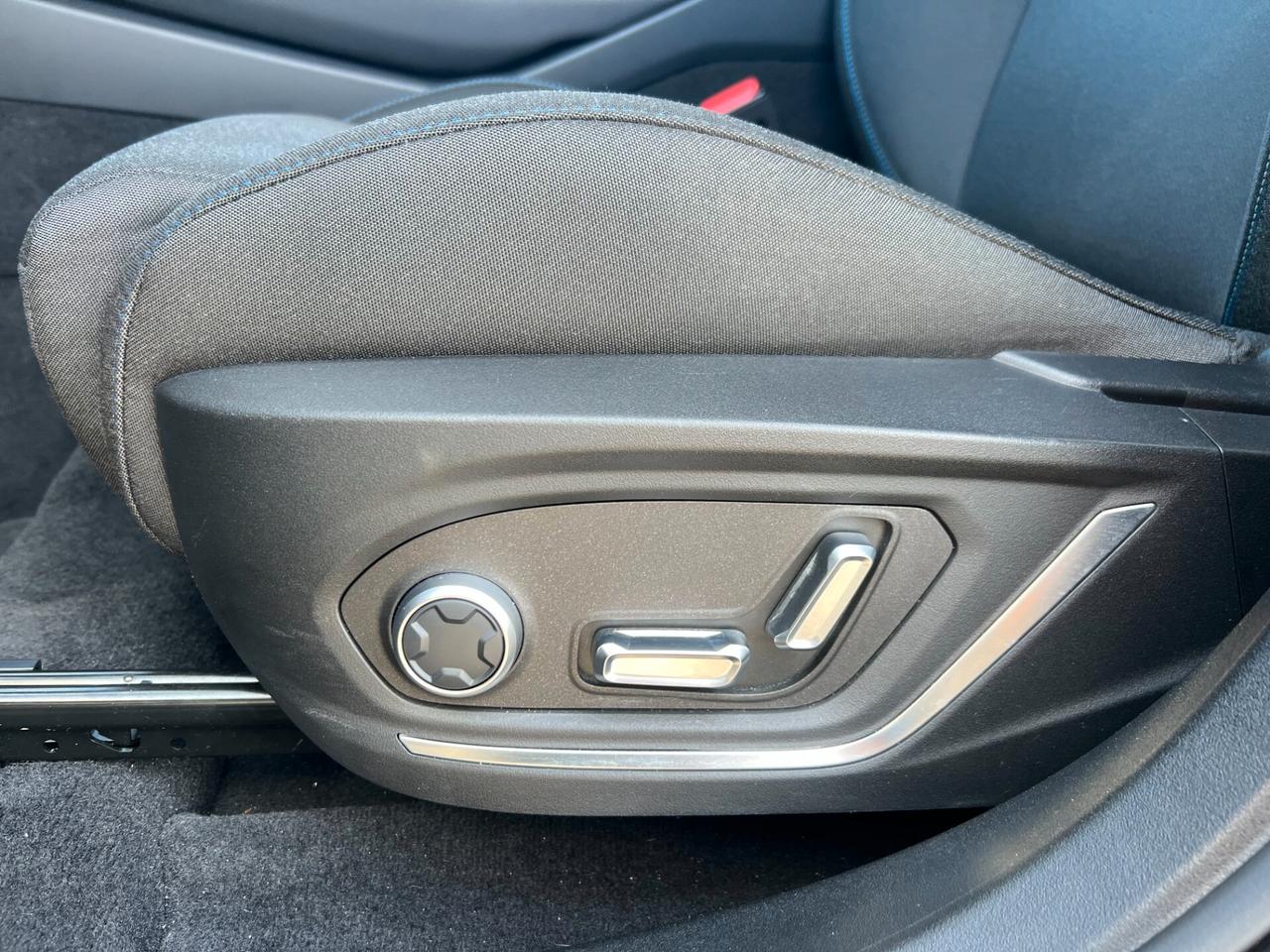 Lynk & Co 01 1.5 TD PHEV PREZZO REALE