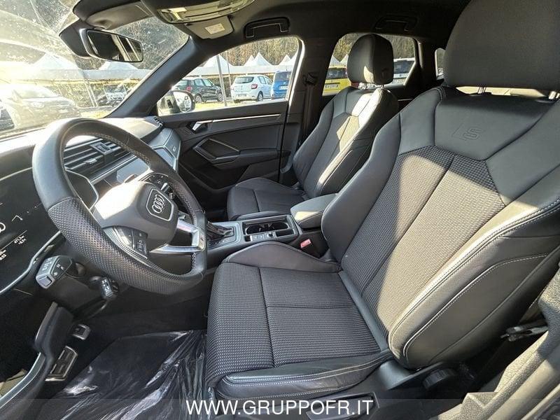 Audi Q3 Sportback 35 2.0 tdi s-tronic
