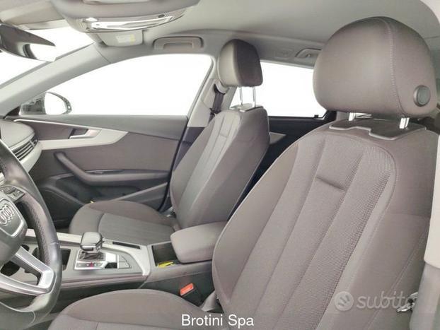 Audi A4 Avant 40 g-tron S tronic Business Adv...