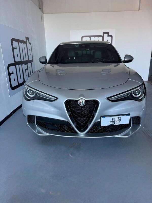 Alfa Romeo Stelvio 2.9 Bi-Turbo V6 510 CV AT8 Quadrifoglio