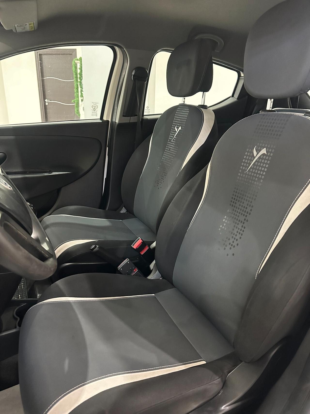 Lancia Ypsilon 1.3 MJT 16V 95 CV 5 porte S&S Elle