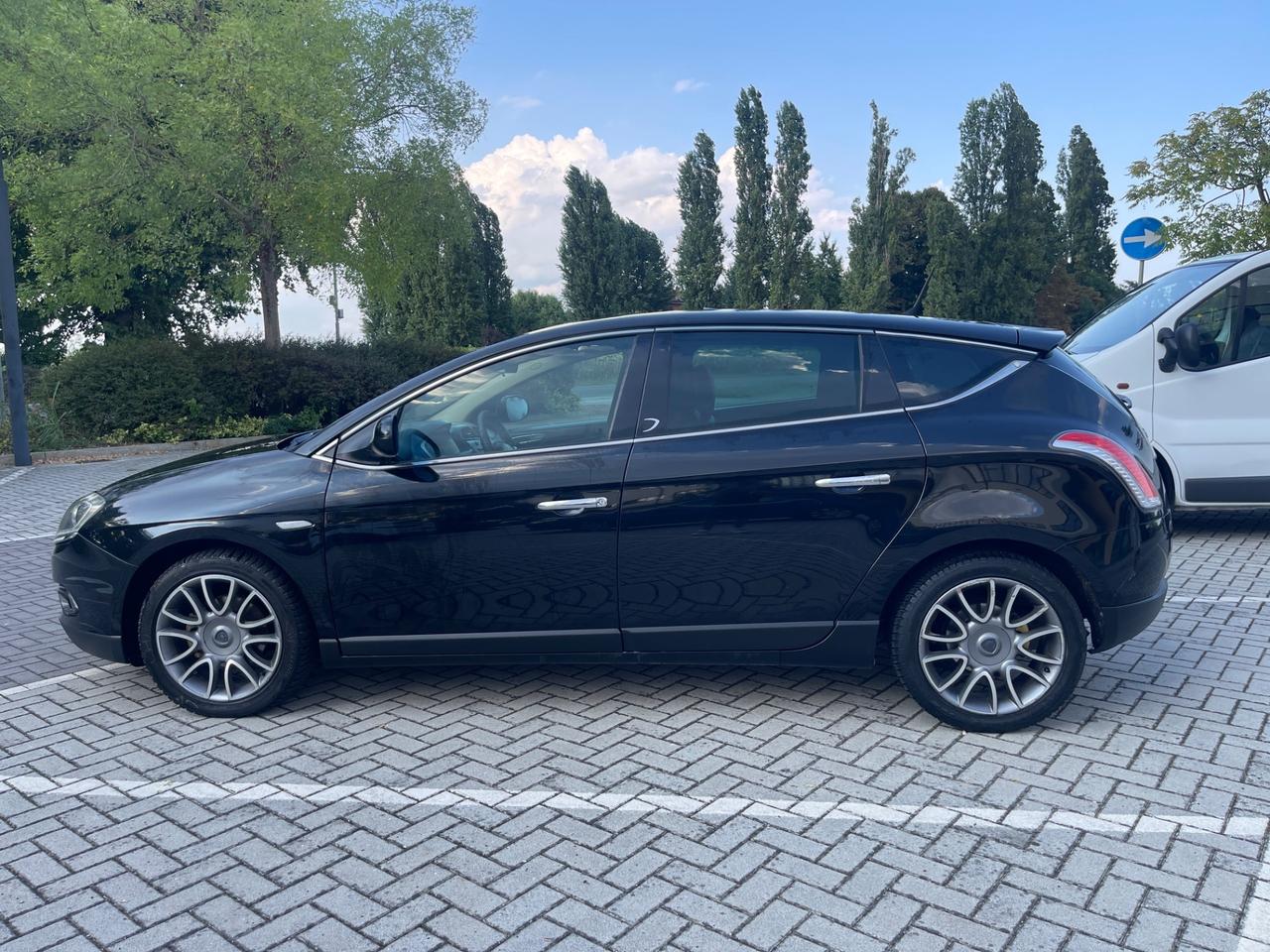 Lancia Delta 1.4 T-Jet 120 CV Platino Ecochic GPL