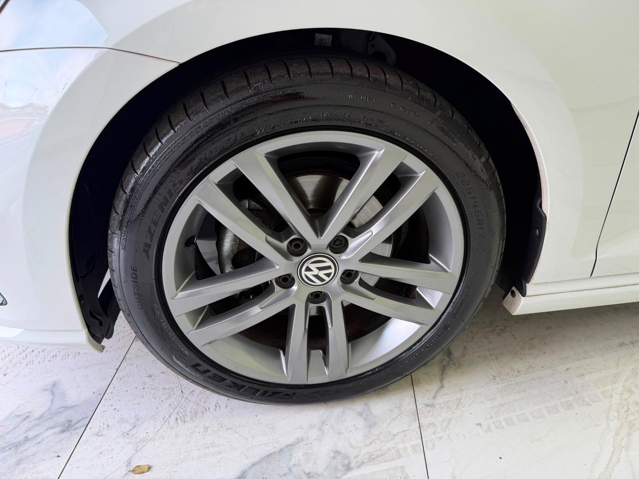 Volkswagen Golf 1.6 TDI -R LINE-110 CV DSG 5p. Sport Edition BlueMotion Tech.