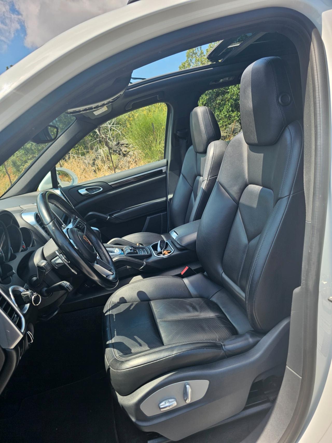 Porsche Cayenne 3.0 Diesel Platinum Edition Tetto Apribile EURO6