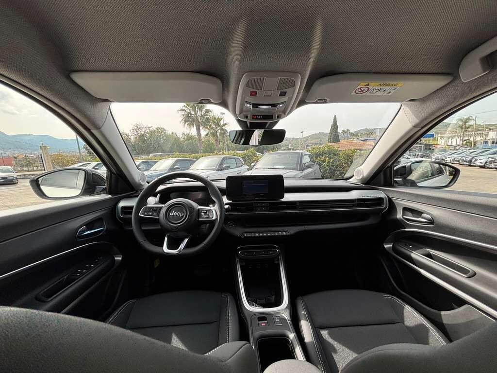 Jeep Avenger 1.2 Turbo 110 CV MHEV Summit automatica a 279 euro al mese