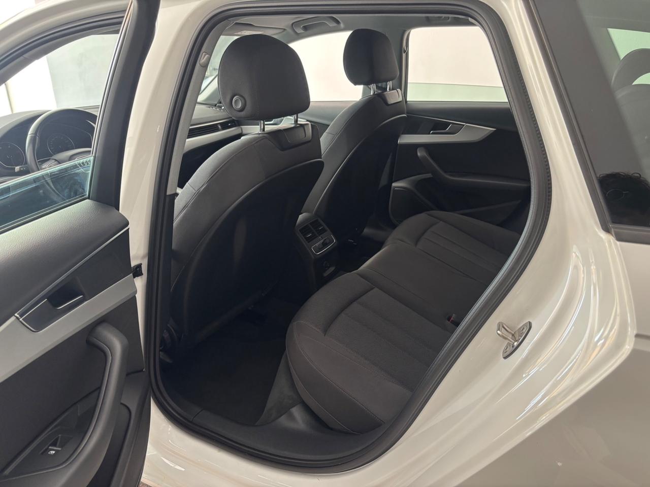 Audi A4 Avant 2.0 TDI 150 CV ultra S tronic Sport