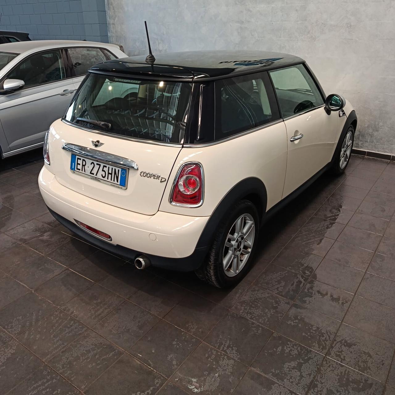 Mini Cooper D NEOPATENTATI
