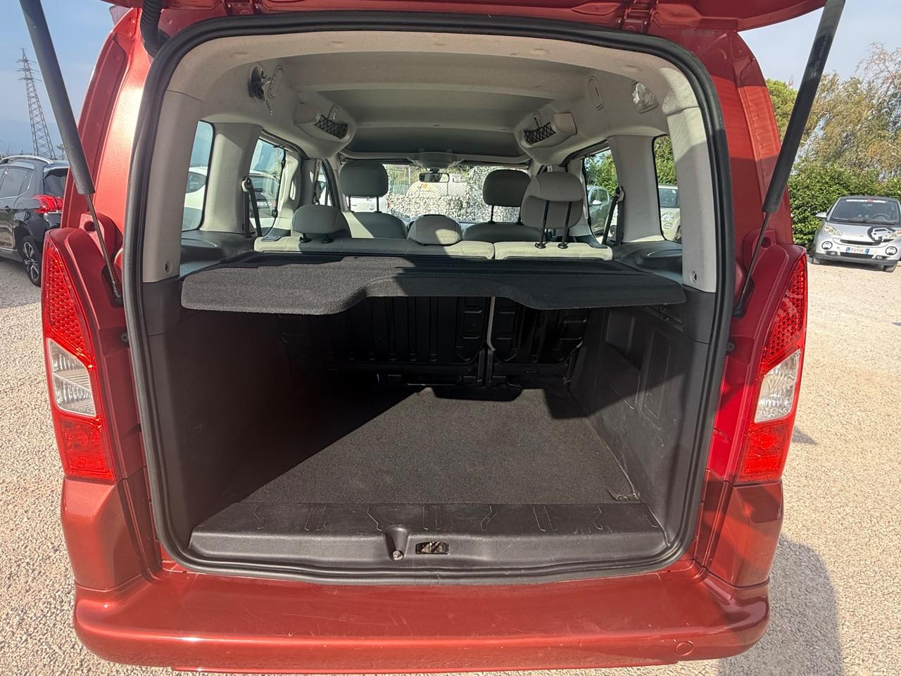 Peugeot Partner Tepee 1.6 HDi 92CV Outdoor
