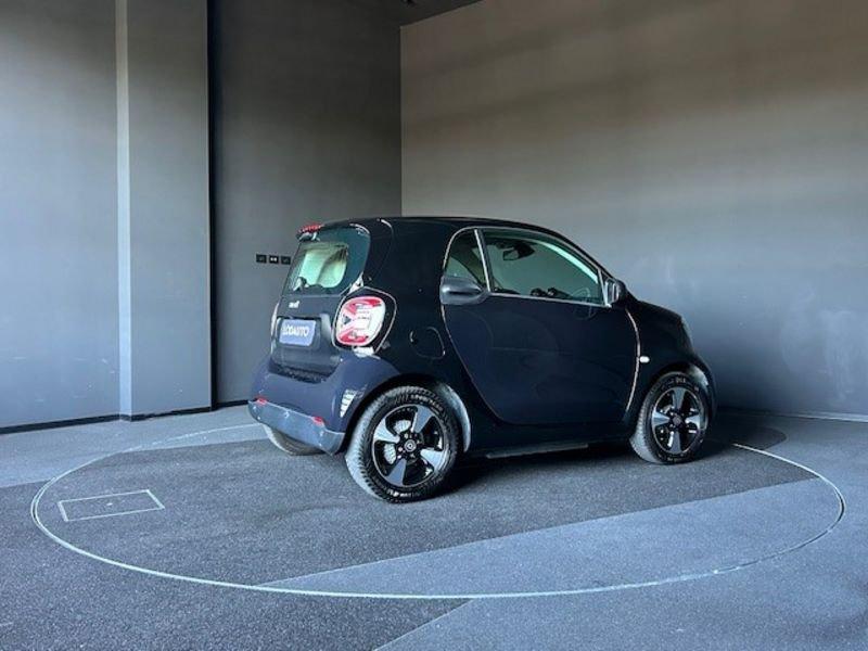 smart fortwo EQ Passion