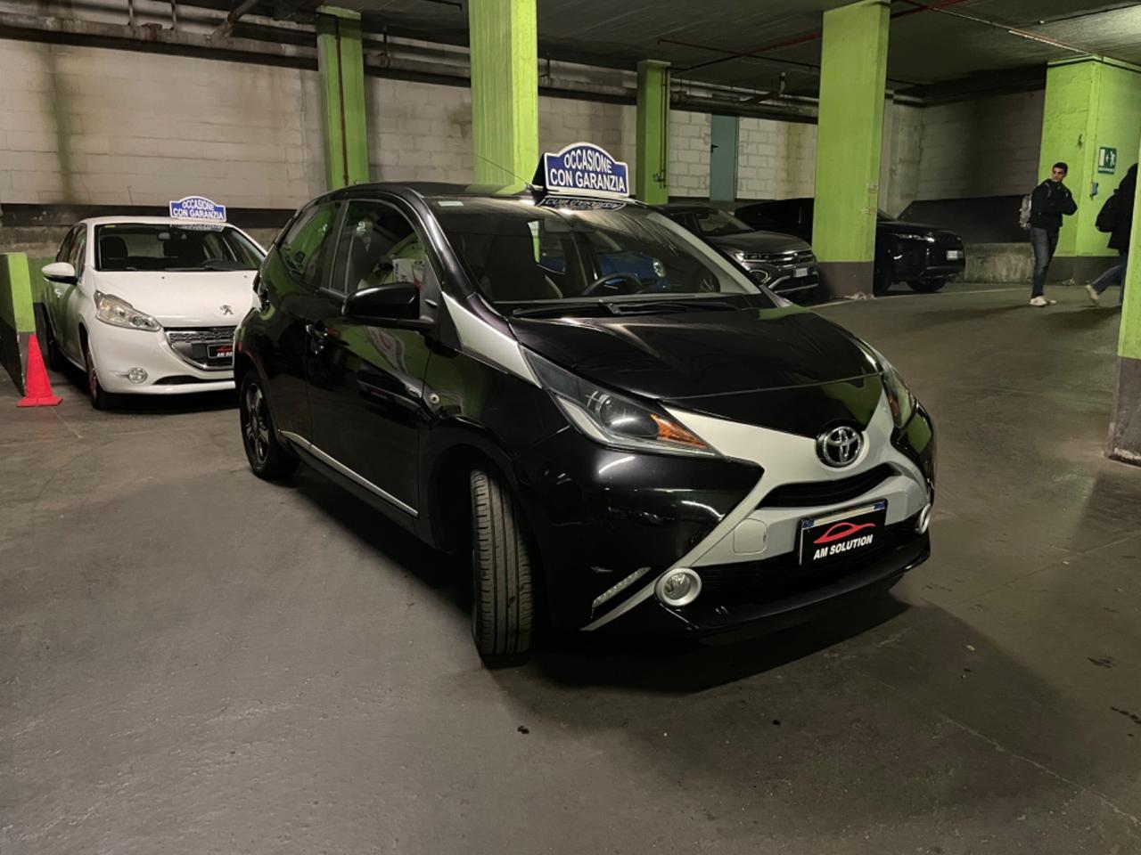 Toyota Aygo 1.0 69cv X-clusive Euro 5 Neopatentati