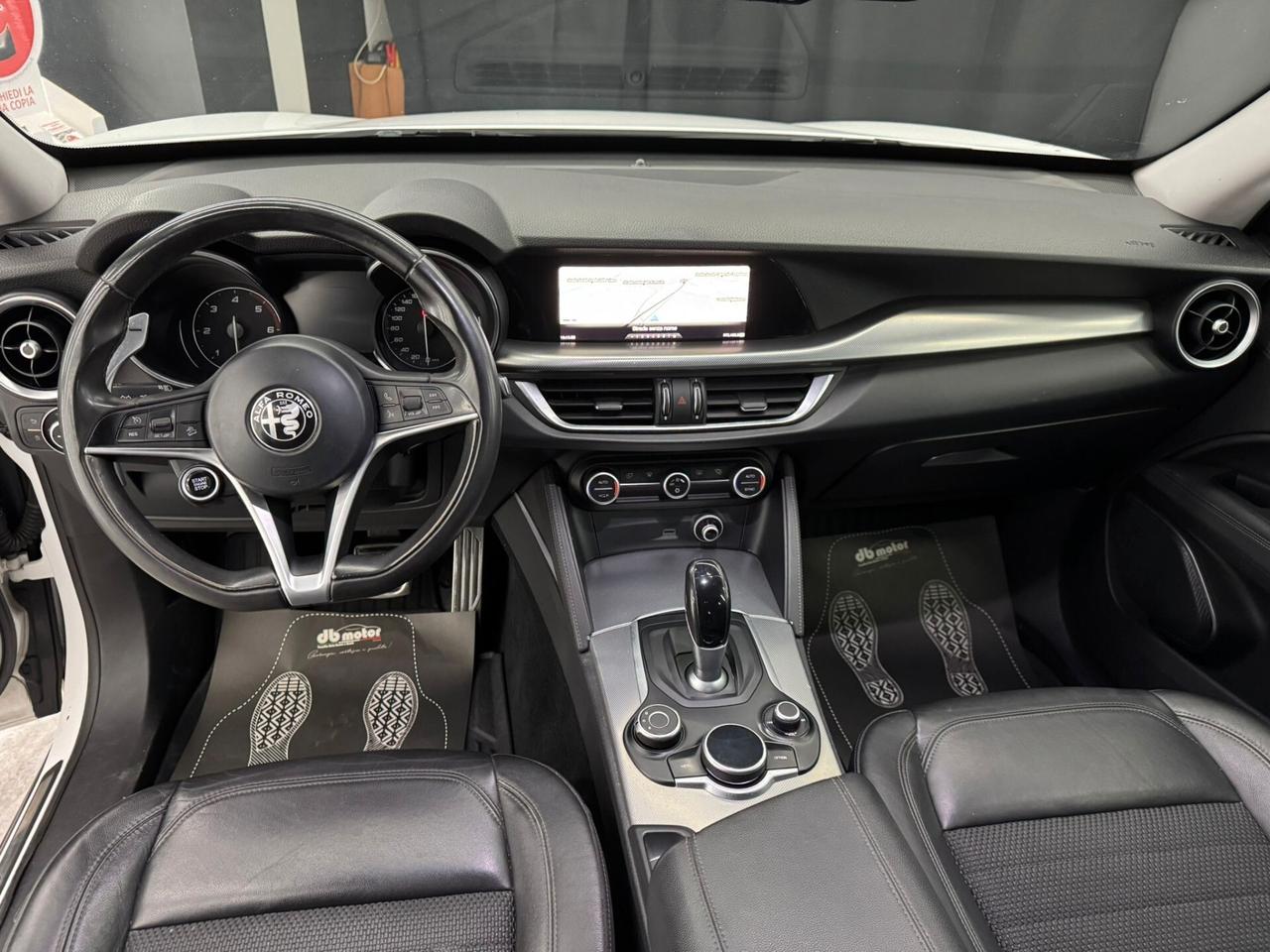 Alfa Romeo Stelvio 2.2 Turbodiesel 180 CV AT8 RWD Super