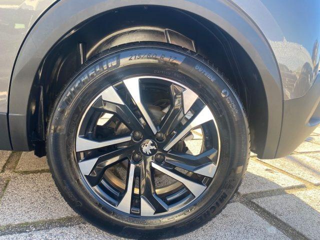 PEUGEOT 2008 PureTech 130 S&S Allure