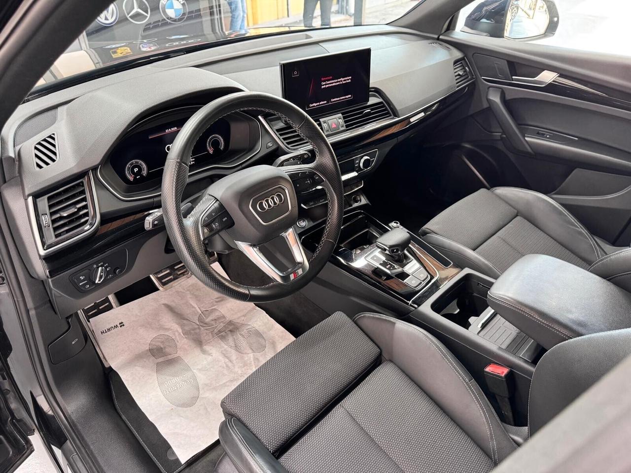 Audi Q5 Sportback 40 2.0 tdi mhev 12V Identity Black quattro S line