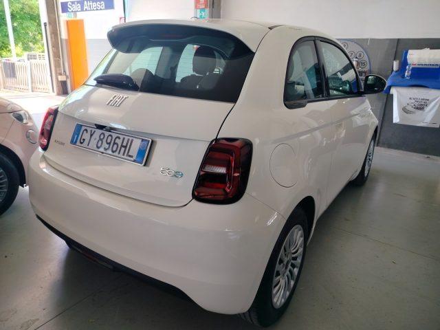 FIAT 500e Berlina 27Kwh 190km