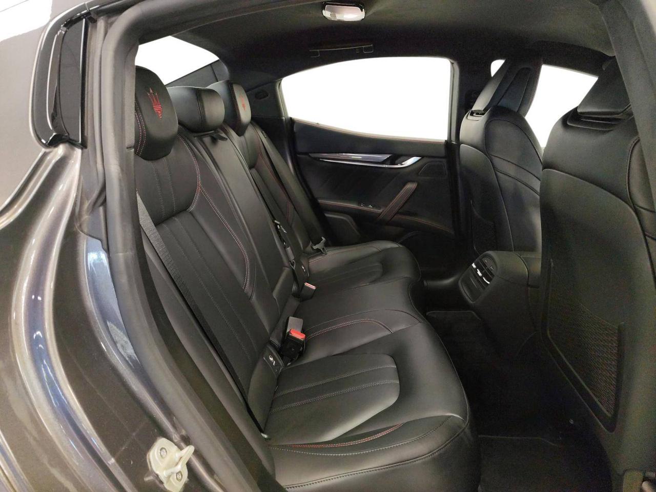 Maserati Ghibli Gransport 330cv