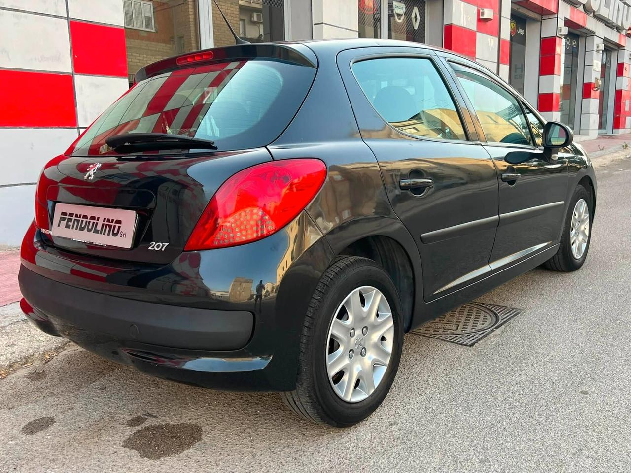 Peugeot 207 1.4 HDi 70CV 5p. ONE Line