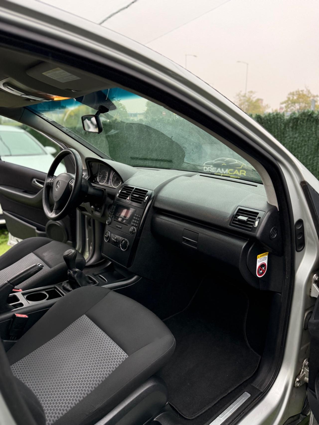 Mercedes A150 100000KM BENZINA NEOPATENTATI