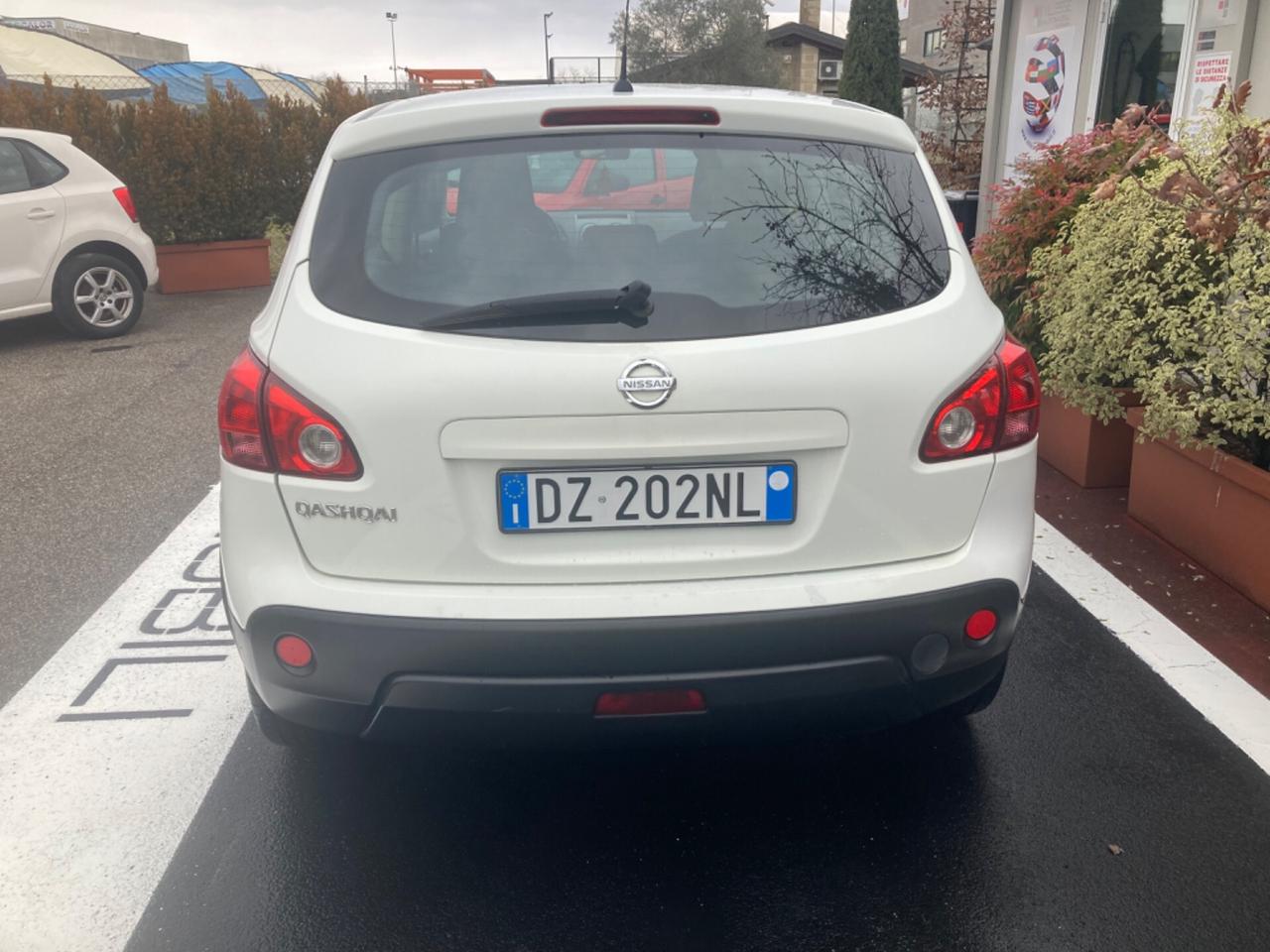 NISSAN QASHQAI 1.6 BENZINA/GPL (DA VETRINA)