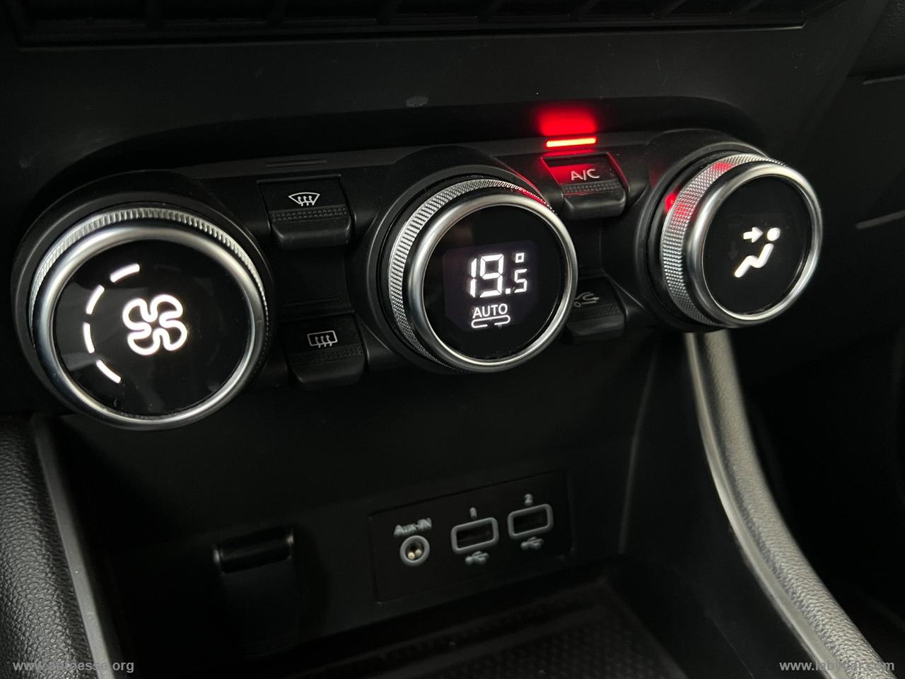 RENAULT Captur TCe 140 CV Intens