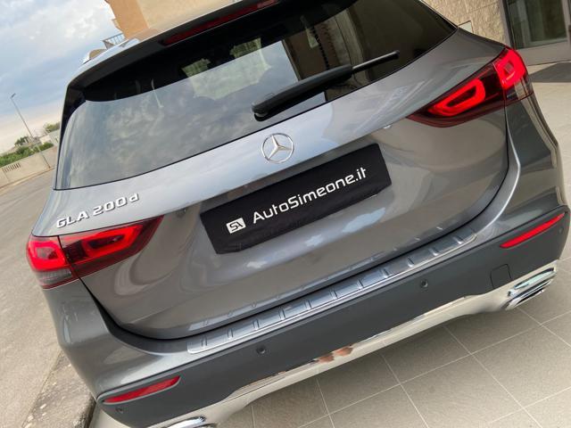 MERCEDES-BENZ GLA 200 d Automatic Sport Plus