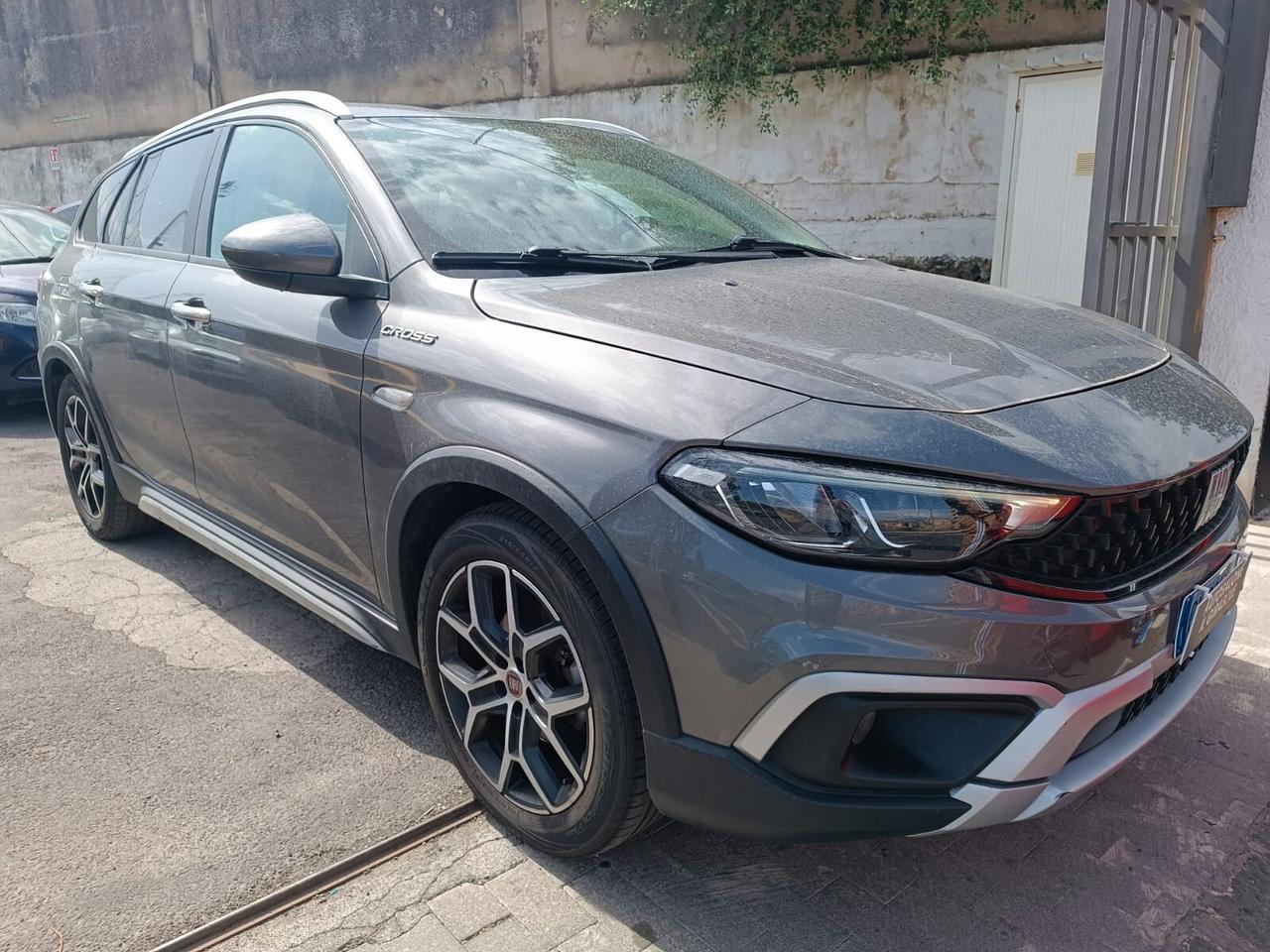 Fiat Tipo 1.5 Hybrid DCT SW Cross