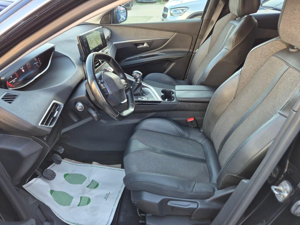 Peugeot 3008 BLUEHDi 130CV ALLURE