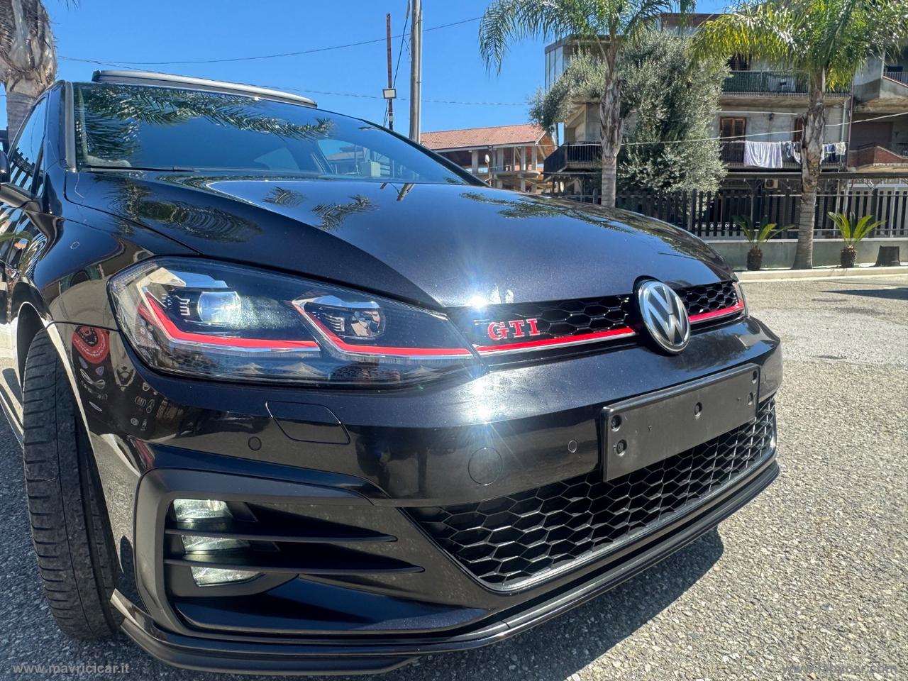 VOLKSWAGEN Golf GTI Perf. 2.0 245CV TSI DSG 5p. BMT