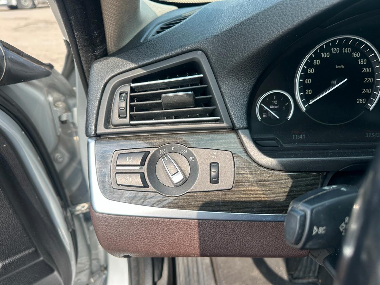 Bmw 520 520d xDrive Touring Luxury