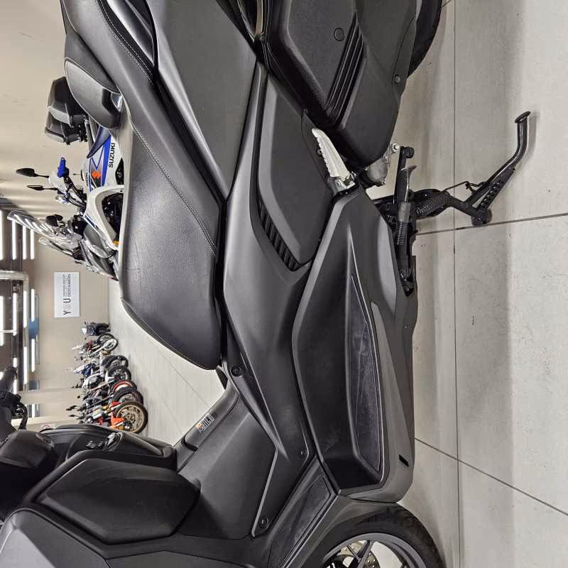 Yamaha X-Max 300 - 2023