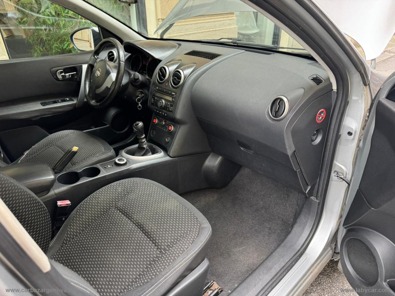 NISSAN Qashqai 2.0 dCi DPF 4WD Acenta