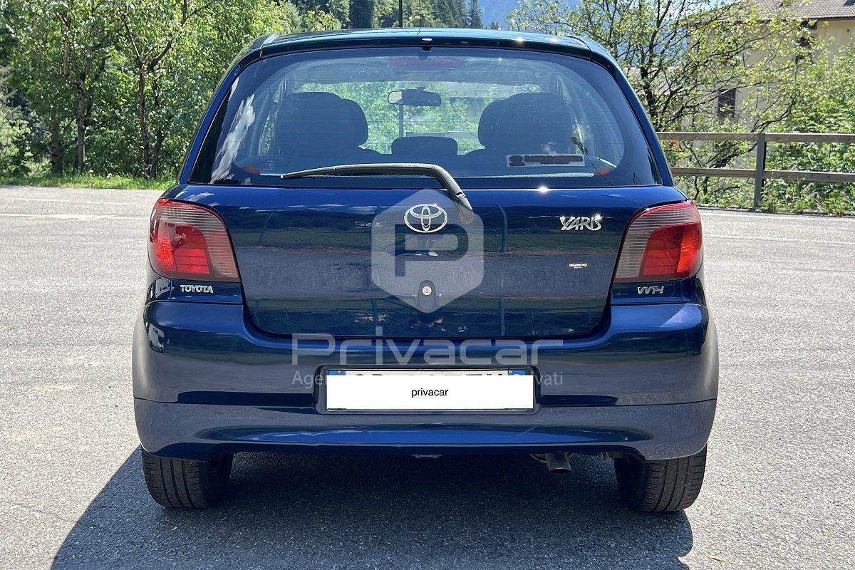 TOYOTA Yaris 1.3i 16V cat 5 porte Luna