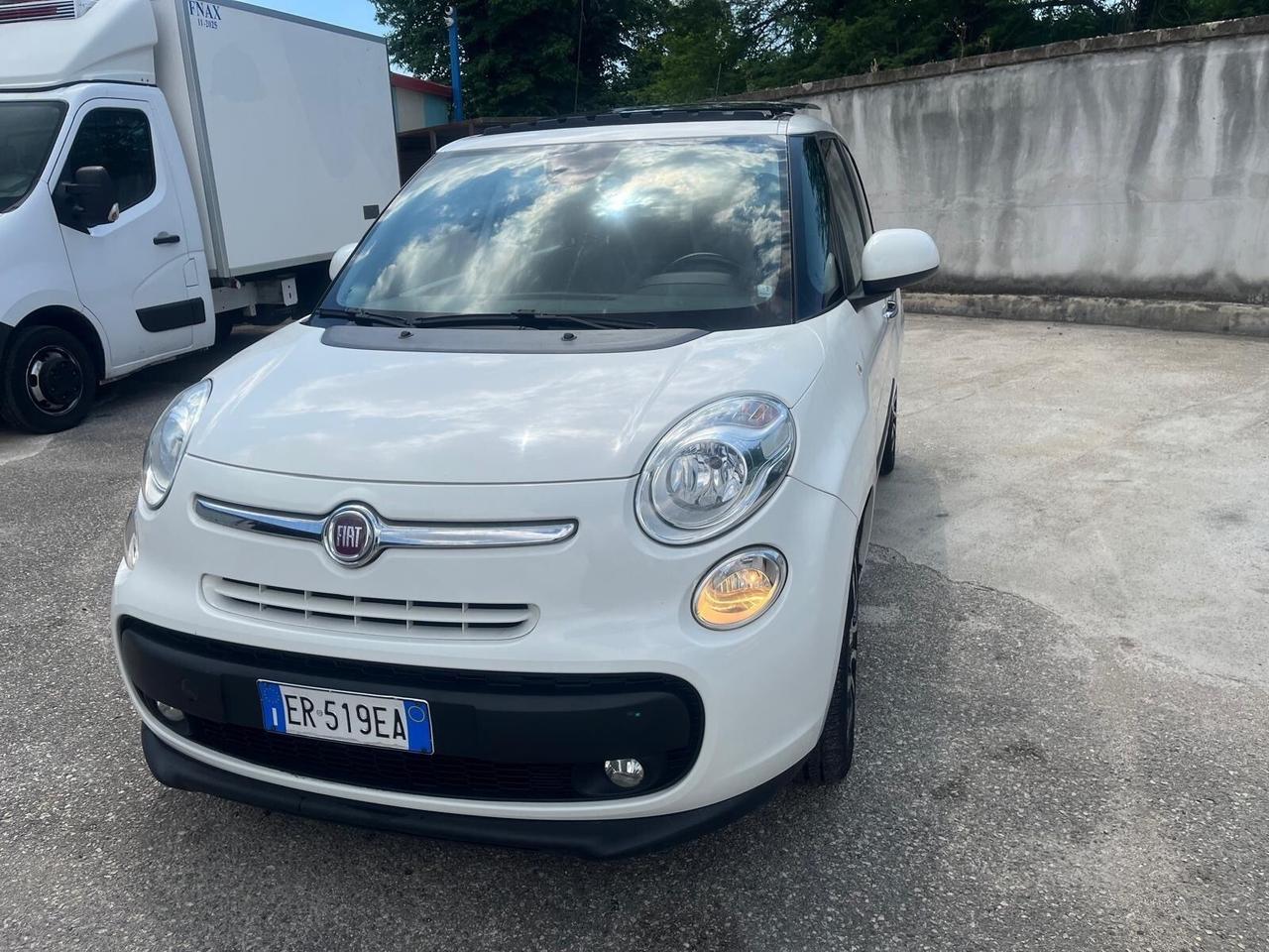 Fiat 500 L-1.6 mjt lounge-tetto apr-2013