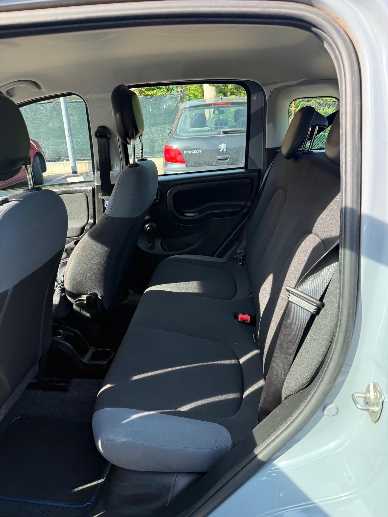 Fiat Panda 1.2 - NEOPATENTATI - 12 MESI DI GARANZIA -